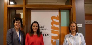 Teresa Bayarri plantea a los estudiantes de la CEU UCH el reto de acercar los valores de Consum al público joven