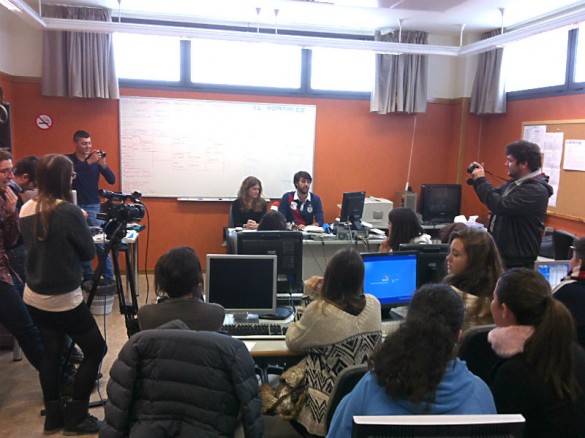 Taller de periodismo con alumnos de 2º de Bachillerato del Colegio Lledó de Castellón