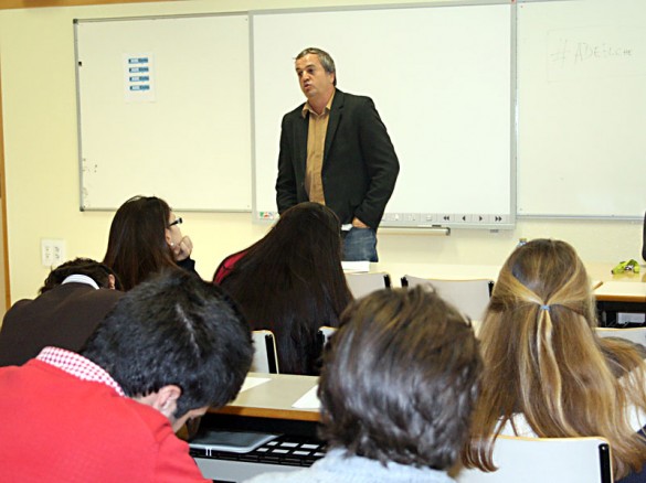 José María Bailén durante su ponencia. / CEU
