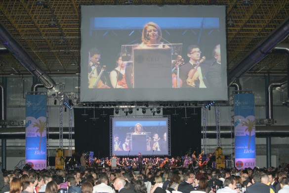 Rosa Visiedo, rectora de la CEU-UCH, en un momento de su discurso durante el acto / Foto: CEU.