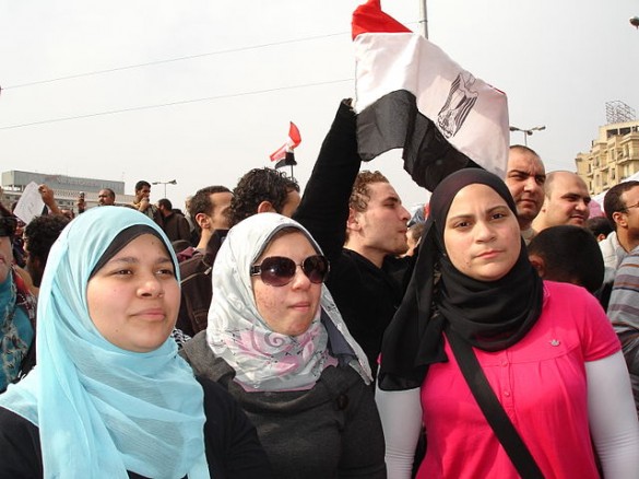Mujeres egipcias contra Mubarak. Foto: Kodak Agfa en Flickr