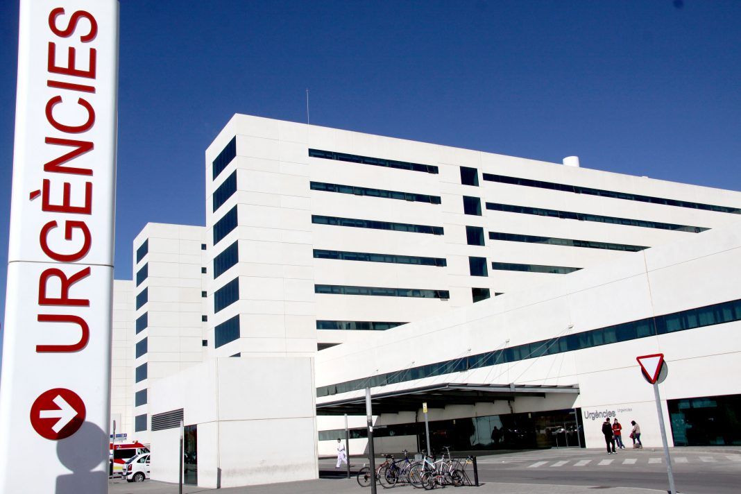 Entrada Servicio de Urgencias Hospital La Fe