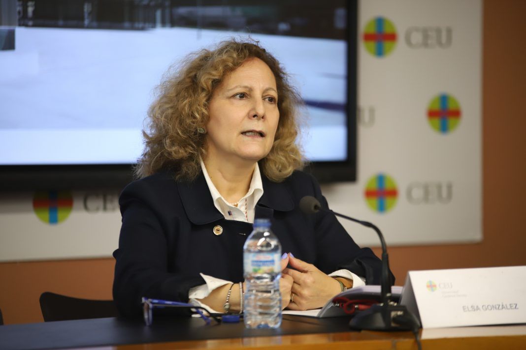 Elsa González CEU UCH