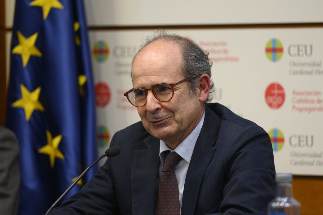 ceu-libroHiginioMarin-valencia-88-1060x706