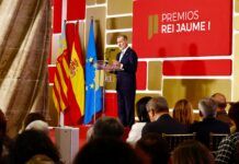 Felipe VI, en los Premios Jaume I: «La suma de esfuerzos es imprescindible cuando se quiere armar un sistema de ciencia y tecnología potente y productivo»