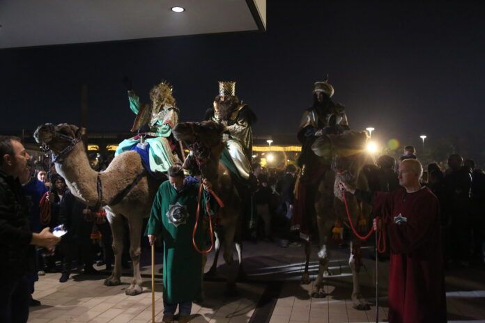 Visita de los Reyes a la CEU UCH