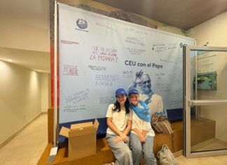 Alumnos de la CEU UCH participaron durante el fin de semana en los actos centrales con el Papa León XIV