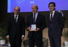 Ángel Expósito reivindica el reporterismo al recibir el Premio de Periodismo Ángel Herrera Oria