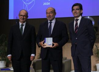 Ángel Expósito reivindica el reporterismo al recibir el Premio de Periodismo Ángel Herrera Oria