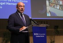 Ángel Expósito: “Recibir este premio en el CEU de Valencia es un honor”