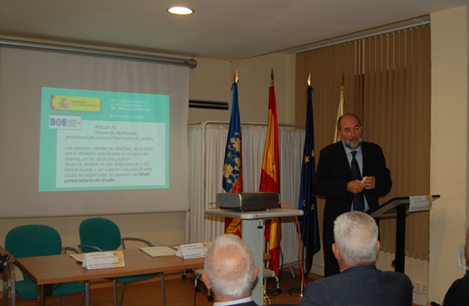 El profesor Pedro Rosado, durante su intervención en la sede del lustre Colegio de Fisioterapeutas de la Comunidad Valenciana.
