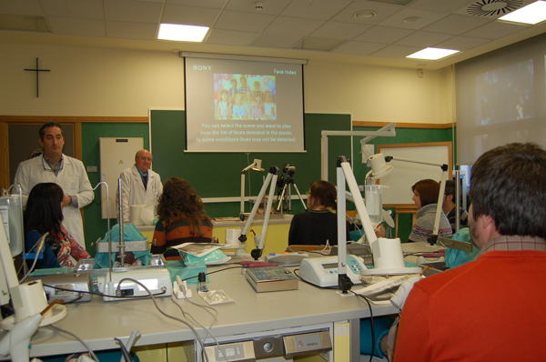 El curso se  ha impartido en las instalaciones de la Clínica Odontológica de la CEU-UCH.