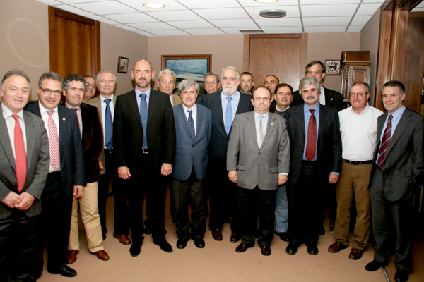 Decanos y representantes del Consejo de Colegios Veterinarios, durante su reunión en la Universidad Complutense.
